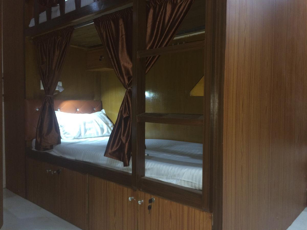 Zara Dormitory Bombay Exterior foto