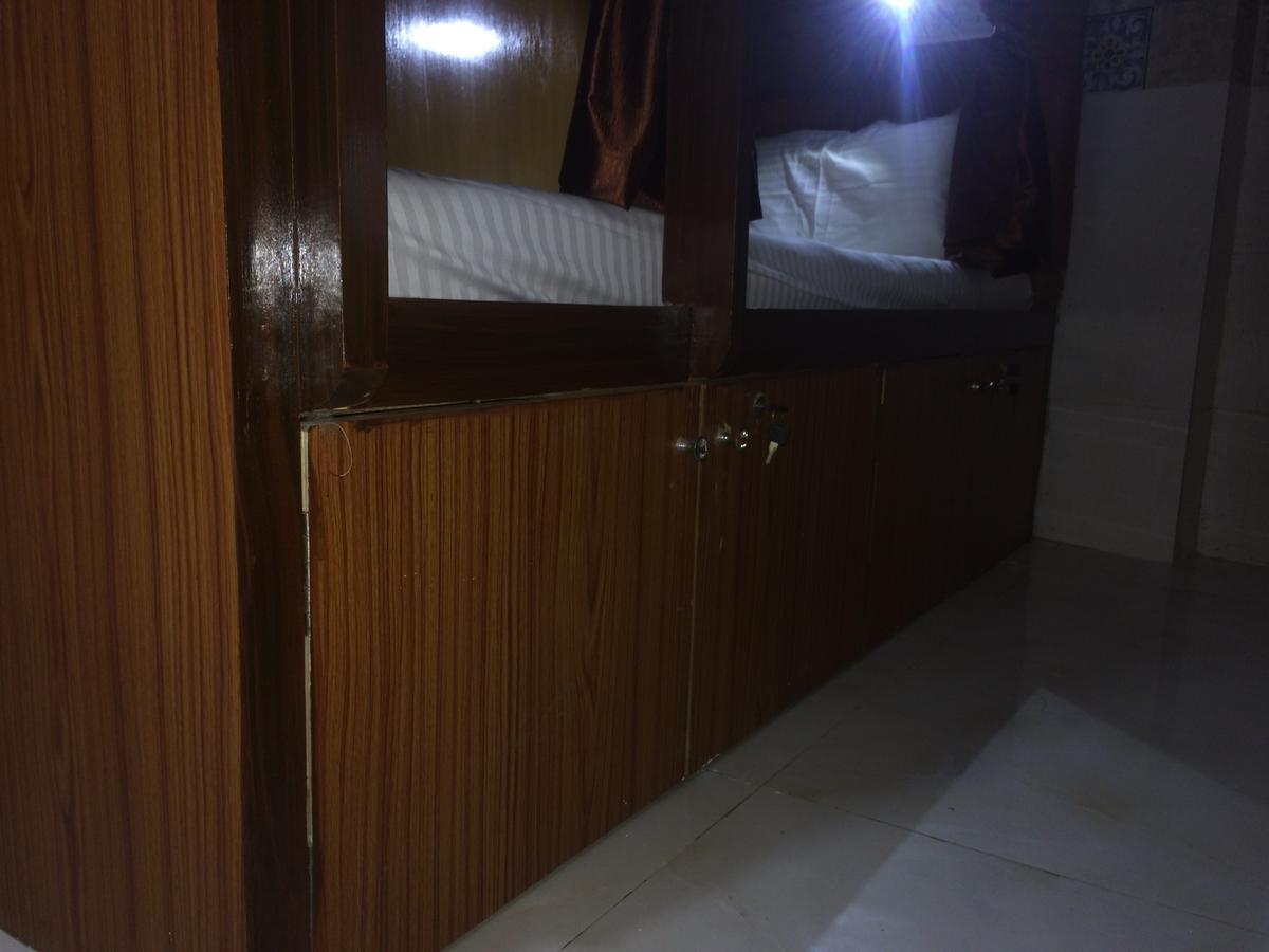 Zara Dormitory Bombay Exterior foto