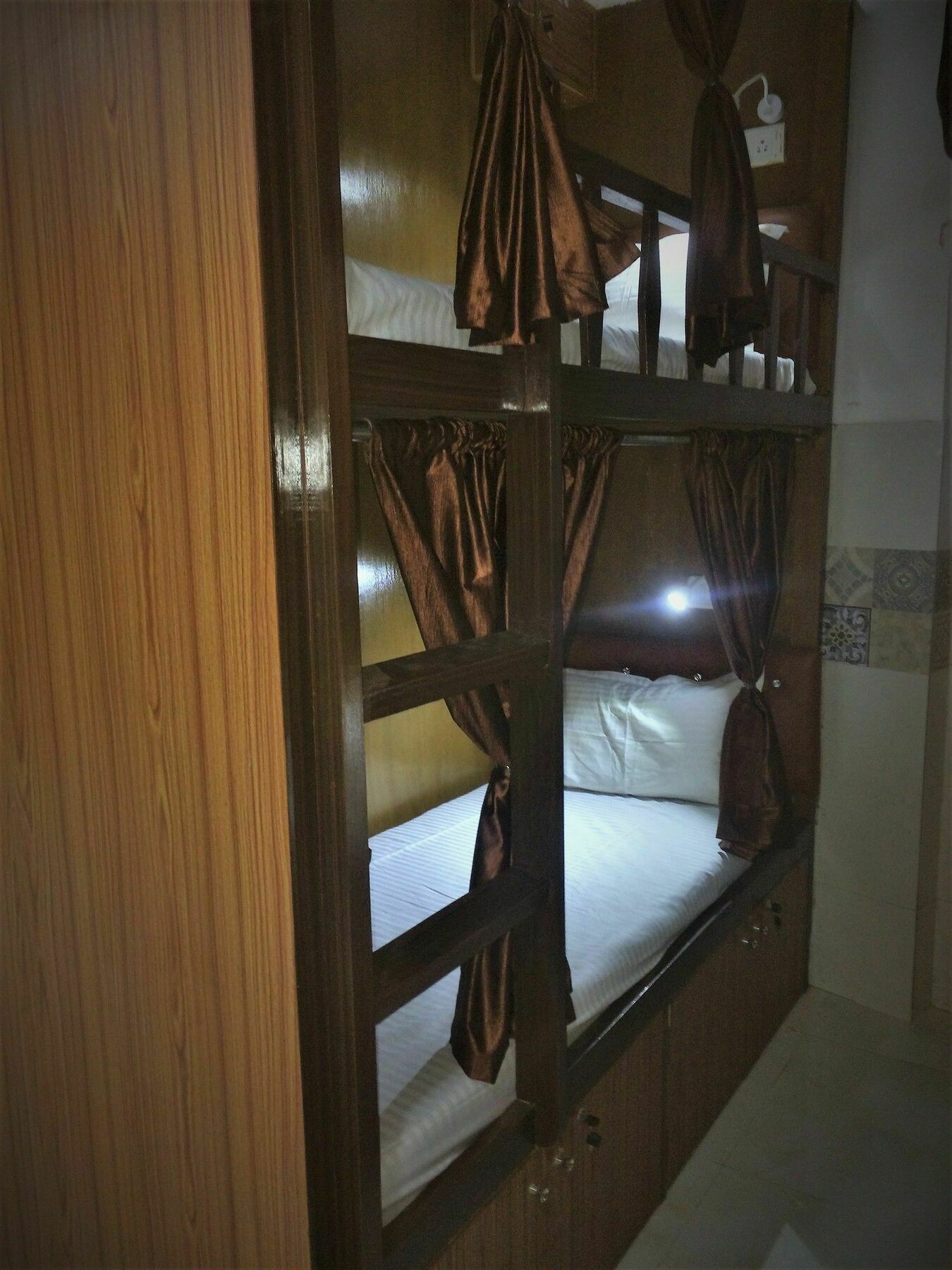 Zara Dormitory Bombay Exterior foto